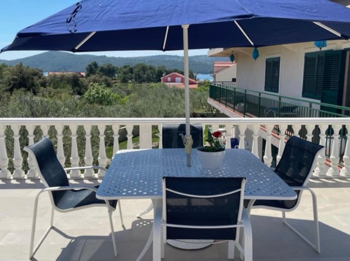 Americana Luxury Apartments Zablaće Стая снимка